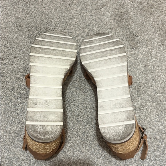 Dolce Vita Tan “Bannon” Braided Espadraille Sandals - Picture 10 of 11